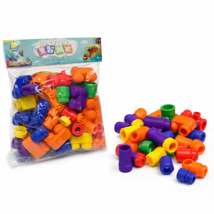 مكعبات بلاستيكية