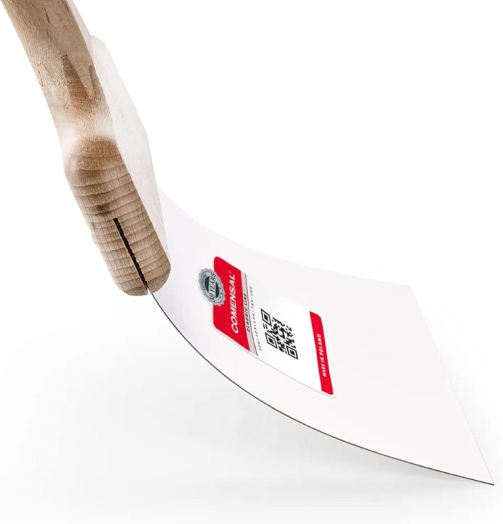 مشحاف عريض مع مقبض خشب