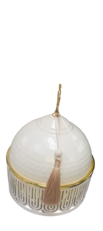 مضيفة معدن وسط 