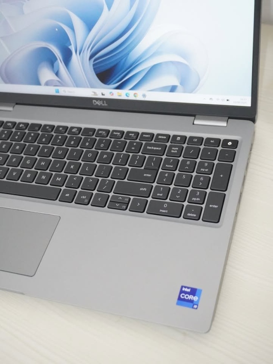 DELL PRECISION 3571 I9 12TH - 16GB RAM -512GB SSD - 4GB NVIDIA T600- 15.6"-  REFURBISHING - 6 MONTH WARRANTY