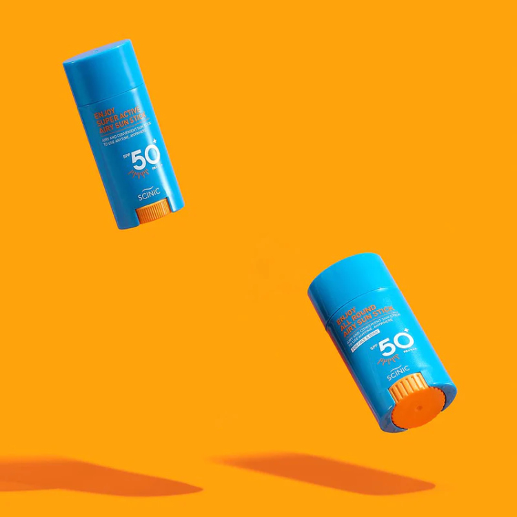  SCINIC  Enjoy Super Active Airy Sun Stick SPF50 + PA++++  ستيك الوقايه من اشعه الشمس 