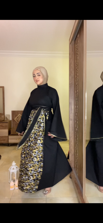 فستان العربيه ٥ دهبي وفضي