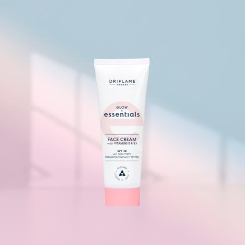  50ML ESSENTIALS Glow Essentials Face Cream with Vitami 43906