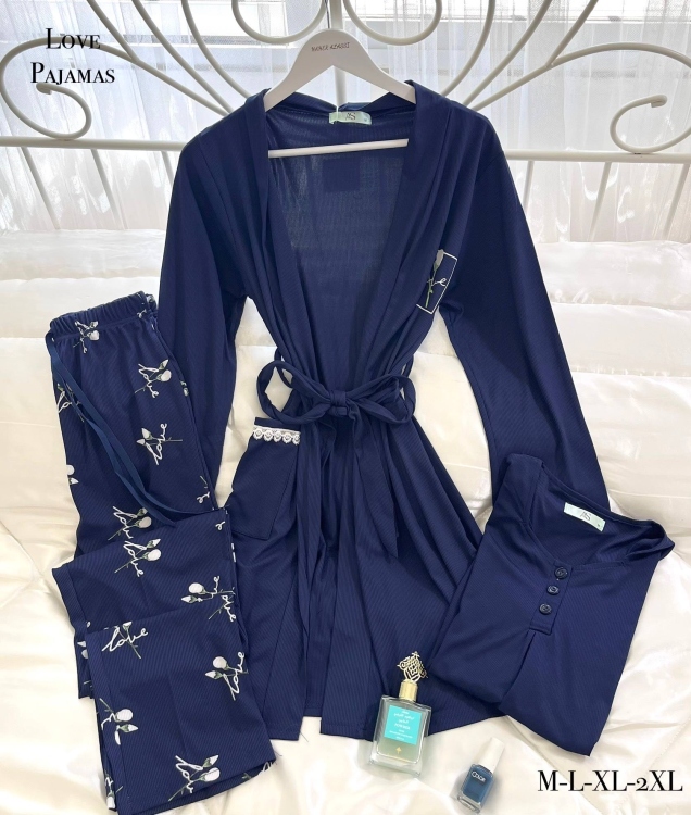 بيجامه 3 قطع 250