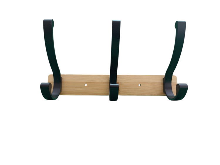 علاقه ملابس اسود قاعده خشب