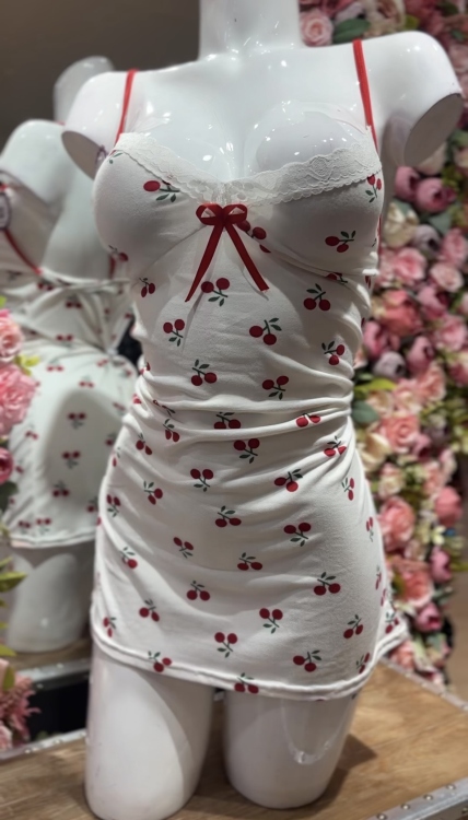 قميص نوم كرز