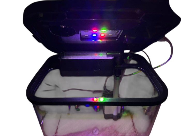 حوض من الأكريليك شفاف