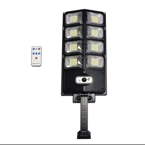 كشاف طاقة شمسية 8 عين يعمل مستمر 3 ساعات او على الحركة مدة اطول 