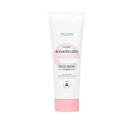 ESSENTIALS Glow Essentials Face Wash  -  LOVE NATURE Hydrating Face Cream with Organic Aloe Vera & Pineapple     46071 - 43908