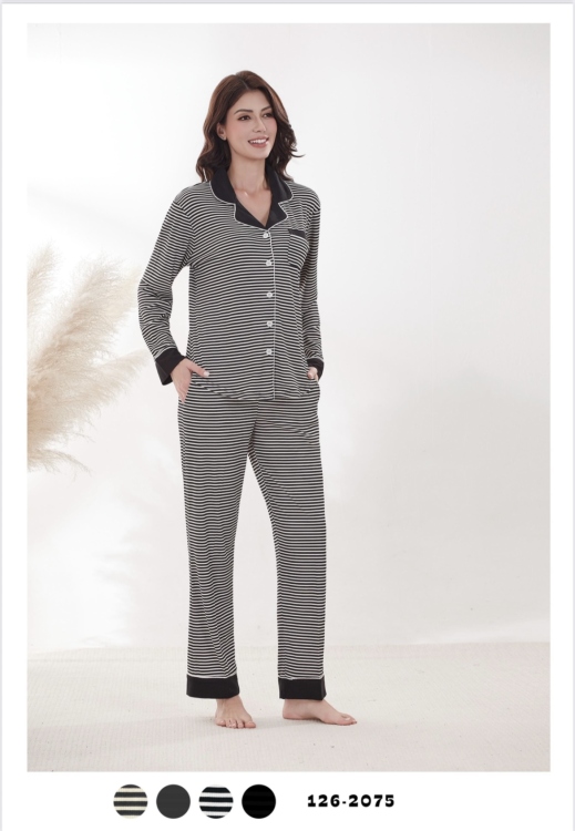 بيجامه قطعتين محزز ميلك سيلك 2075