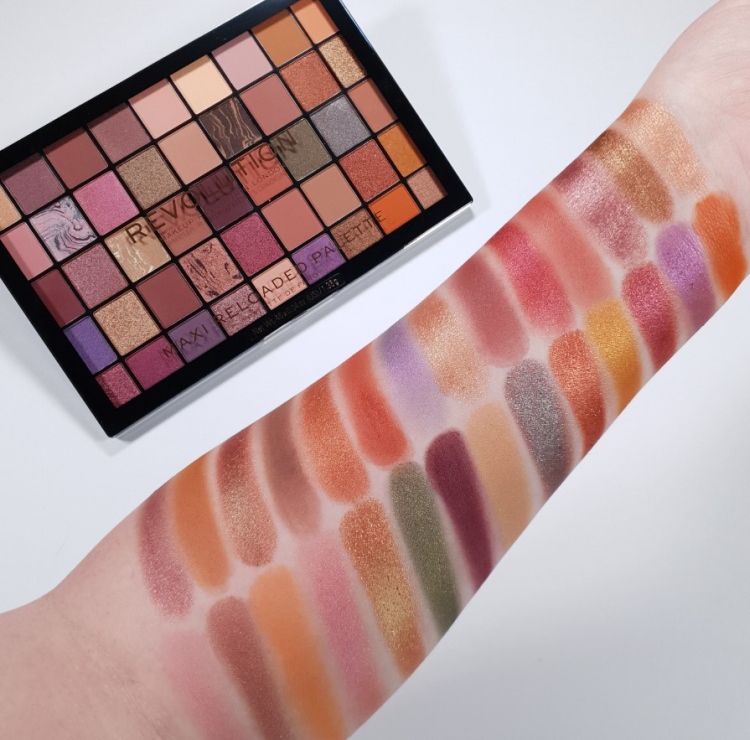 Makeup Revolution Maxi Reloaded Infinite Bronze Eyeshadow Palette رفليوشن، ايشدو