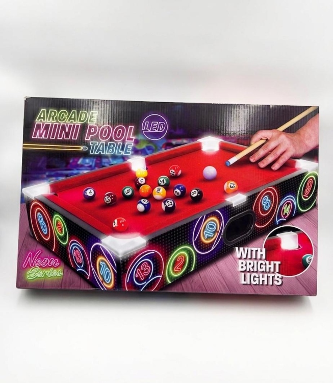 لعبة طاولة بلياردو