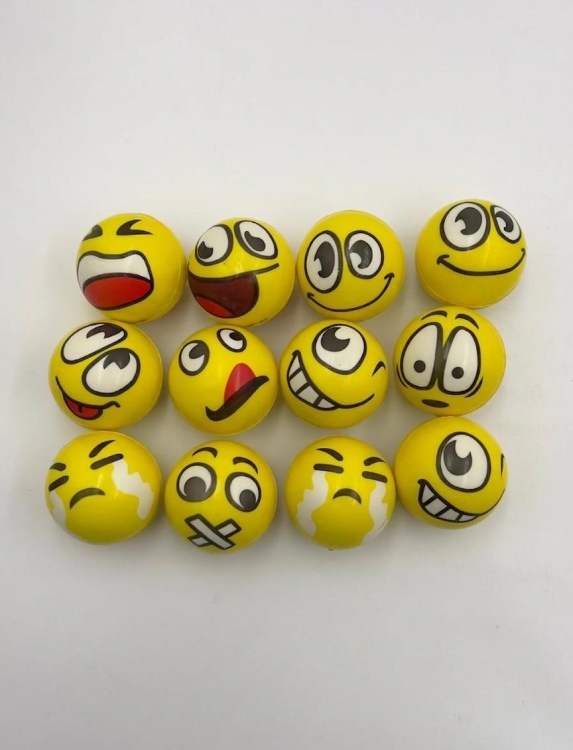 كرات الوجوه الضاحة