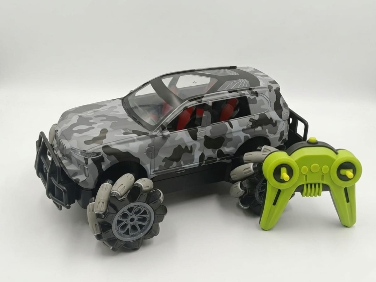 سيارة دفع رباعي 