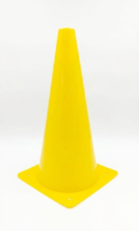 مخاريط تدريب رياضي