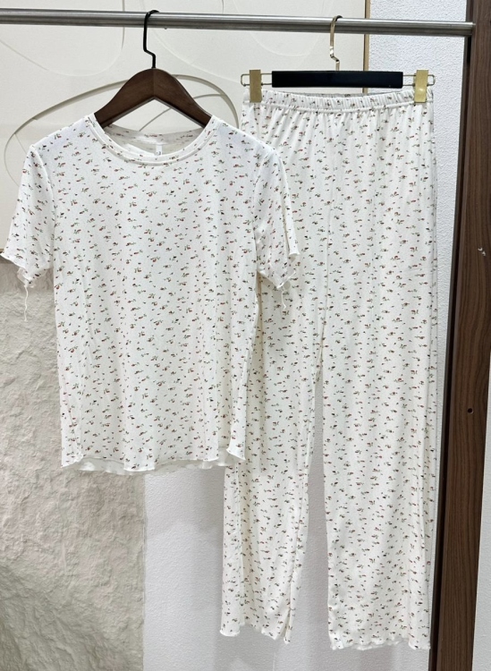 بيجامه قطعتين 3321 احمر 