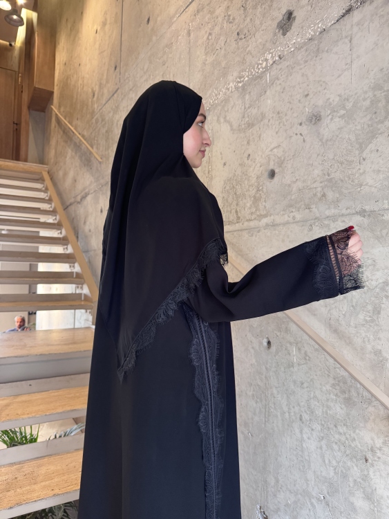 عباية أسود دانتيل ✨