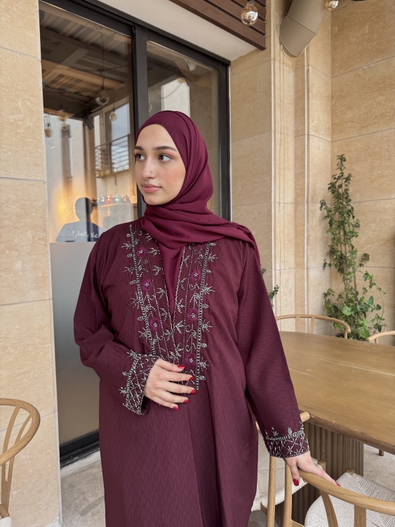 عباية خمرية 🌺