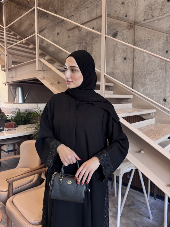 عباية سودة دانتيل + شك✨