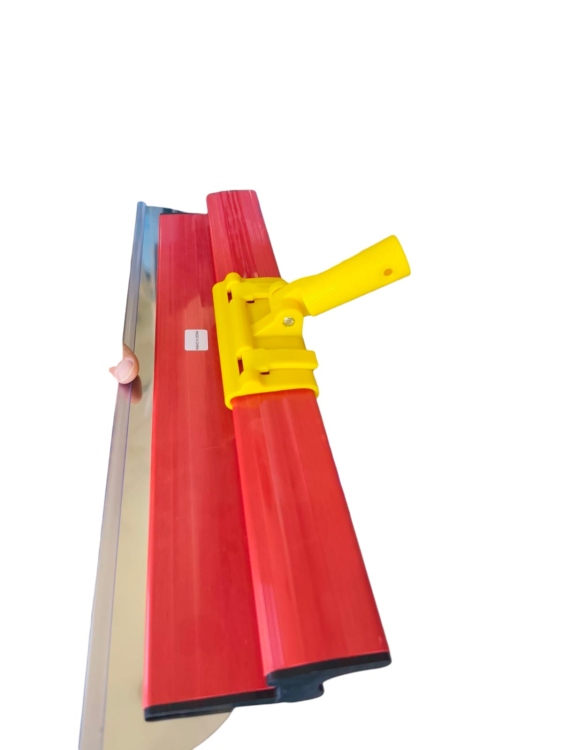 مسكه للمشحاف الاحمر 