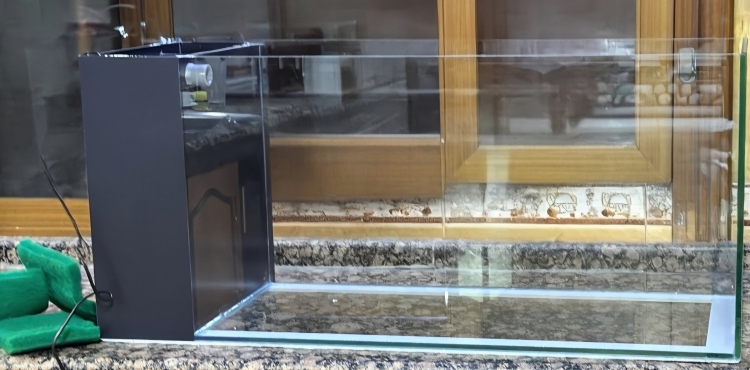 حوض سمك مع سامب 