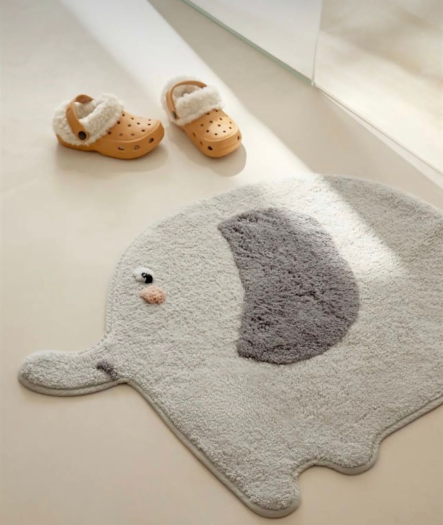 Customized elephant rugs 