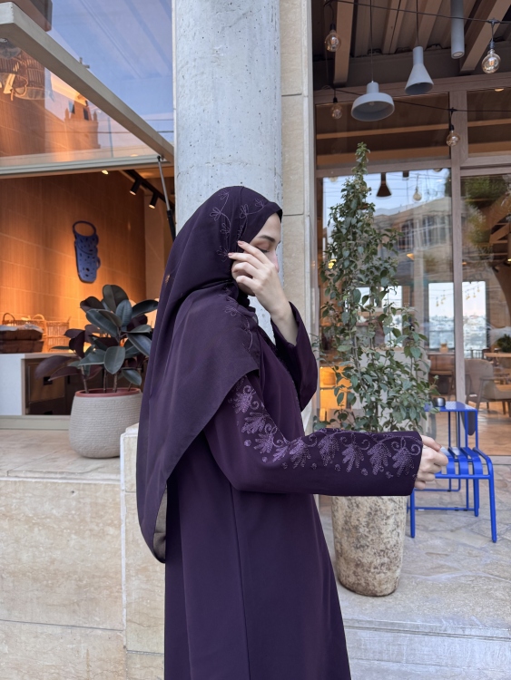 عباية ليلك ڤيلڤت