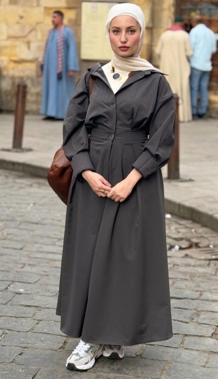 فستان الهديل لون رمادي