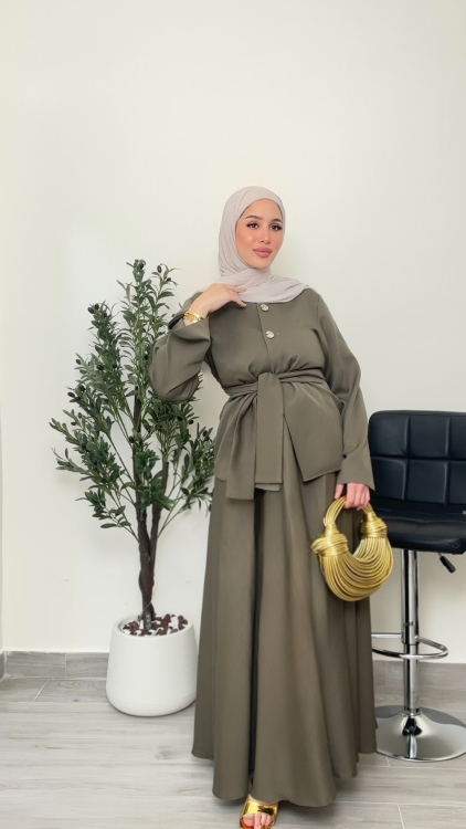 طقم باربي زرين