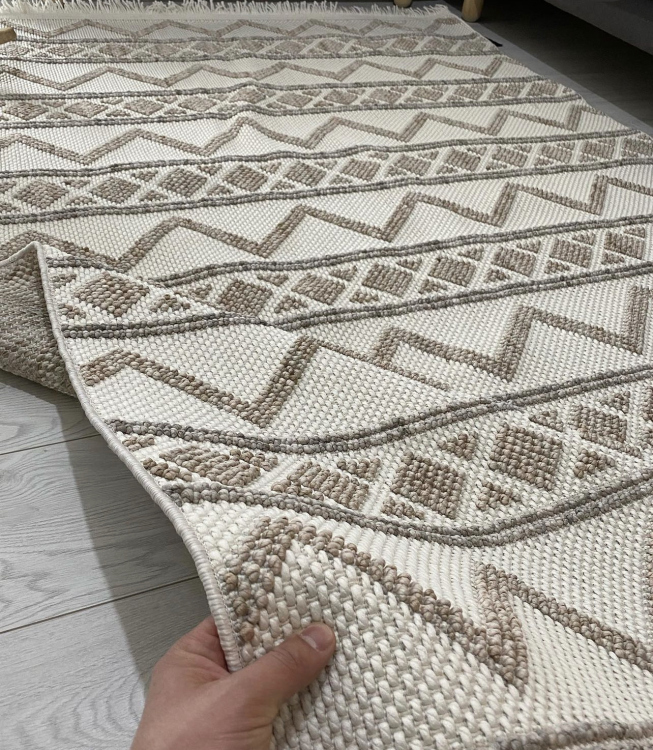 High-tech micro fiber with polyster thread touched super soft button and powder-proof feature