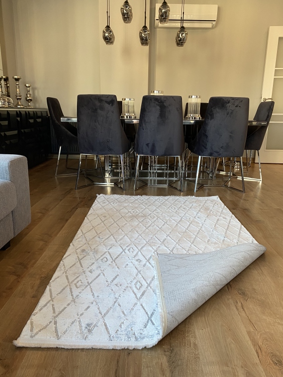 Experience the luxury and comfort of a viscose rug in your home. With its soft, silky feel and elegant appearance.