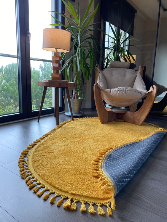 Puffy mustard rug