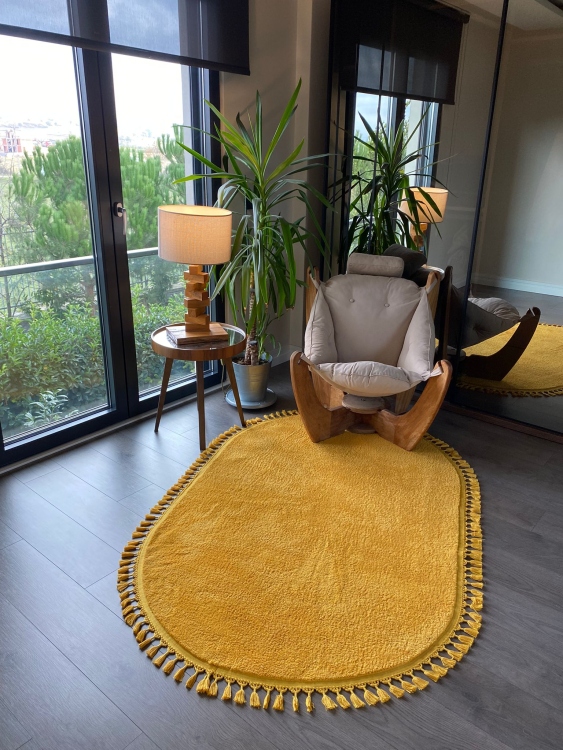 Puffy mustard rug