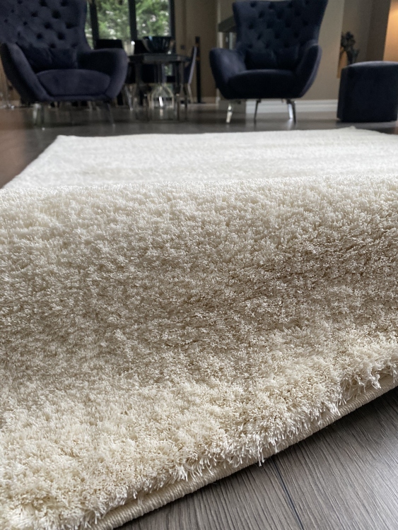 This rug is Microfiber produced with polyester thread with high technology with its super soft button and dust-free feature.