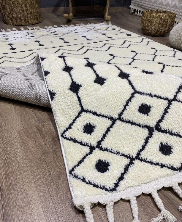 High-tech micro fiber with polyster thread touched super soft button and powder-proof feature