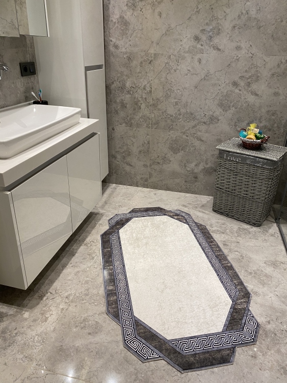 Bathroom mat