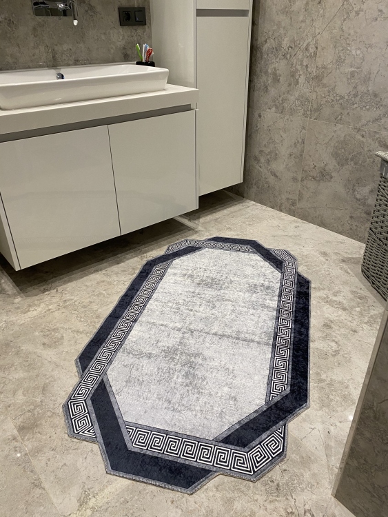 Bathroom mat
