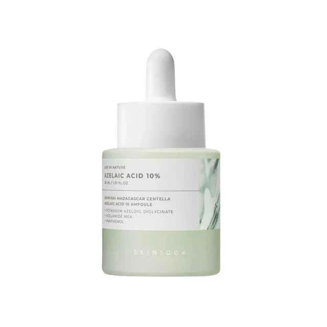  SKIN1004's Lab in Nature Madagascar Centella Azelaic Acid 10 Ampoule features 10% azelaic acid to minimize excess sebum