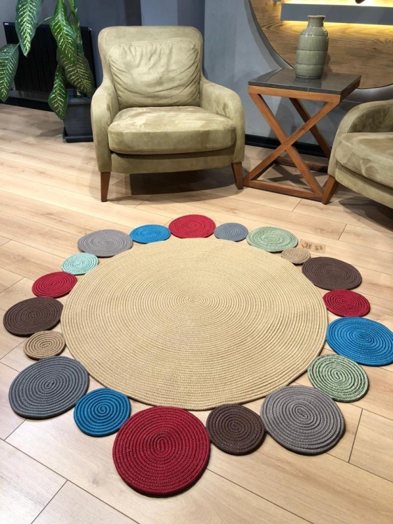 Experience the luxurious feel of a handmade natural jute rug with its high-quality fibers and unique designs.