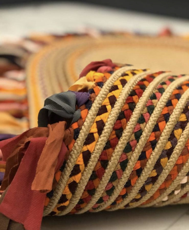 Experience the luxurious feel of a handmade natural jute rug with its high-quality fibers and unique designs. .