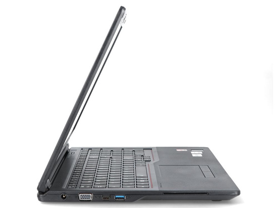 FUJITSU E5510  I5 10TH - 8GB RAM -256GB SSD - 15.6"-  REFURBISHING - 6 MONTH WARRANTY