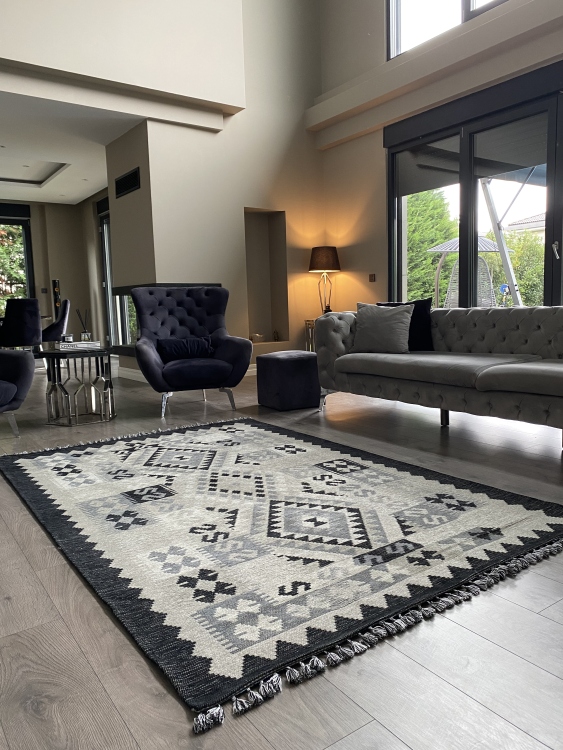 Natural thread rugs