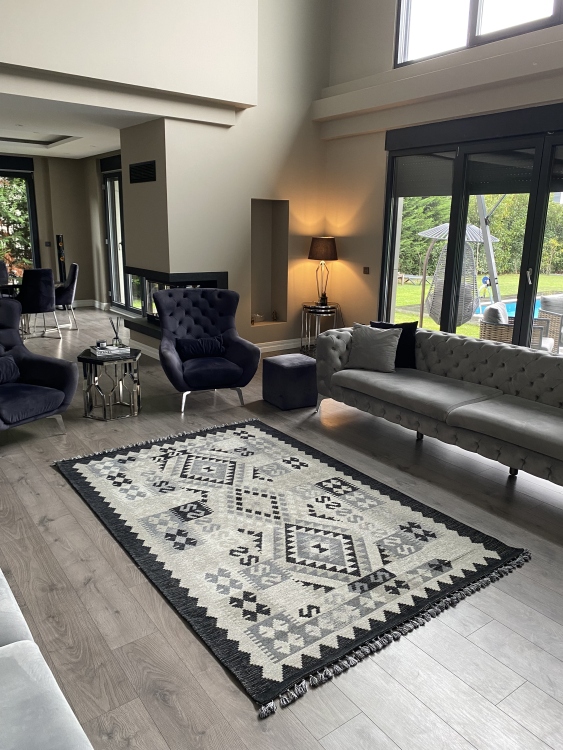 Natural thread rugs