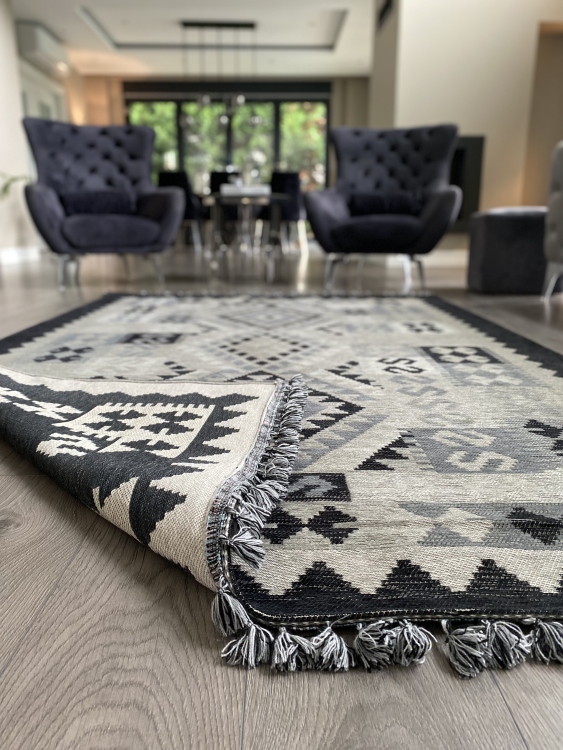 Natural thread rugs