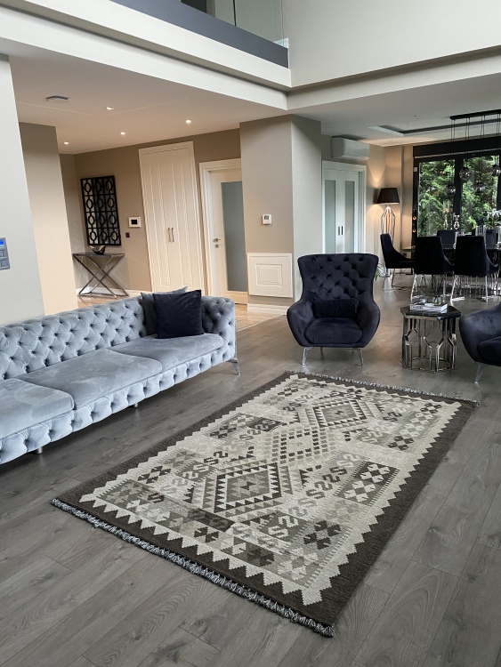 Natural thread rugs