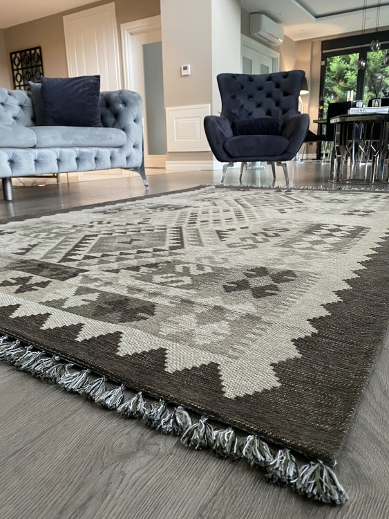 Natural thread rugs