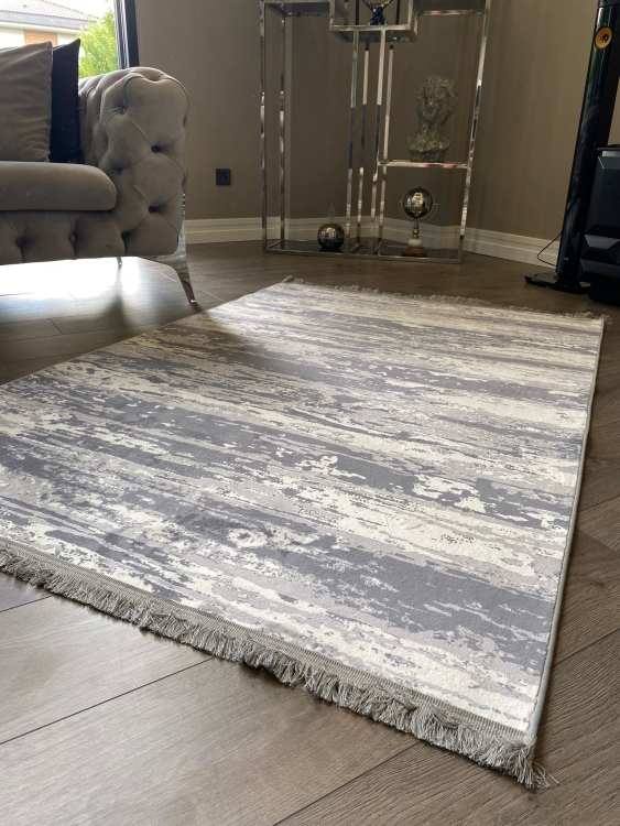 This rug bamboo texture, bringing a natural and organic feel to your home decor .