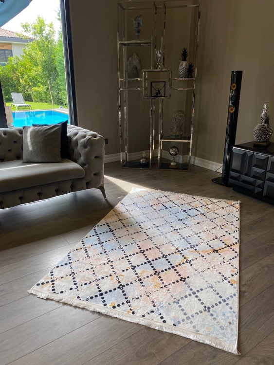 This rug bamboo texture, bringing a natural and organic feel to your home decor .