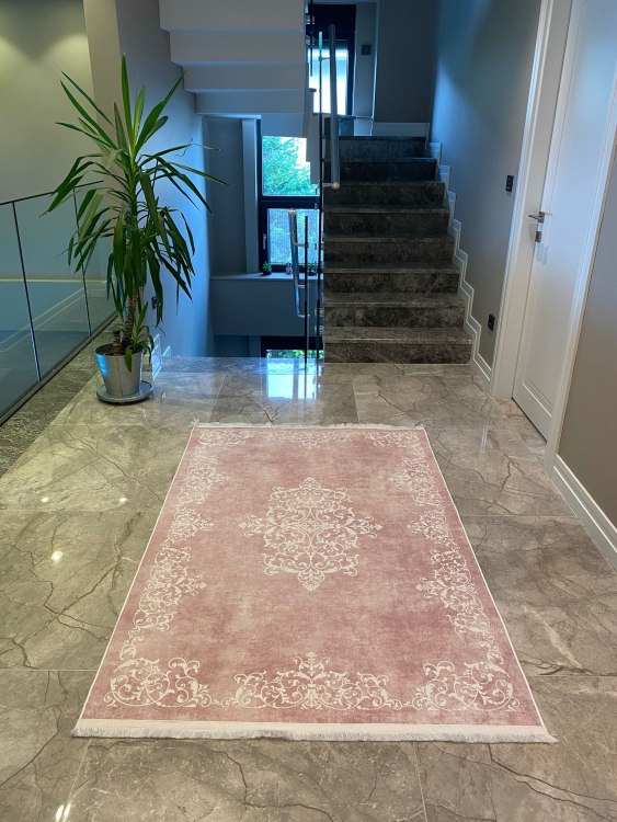 This rug bamboo texture, bringing a natural and organic feel to your home decor .