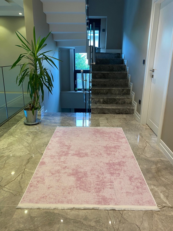 This rug bamboo texture, bringing a natural and organic feel to your home decor .